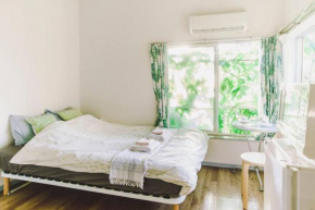 Beautiful, Sunny, & Quiet Apt Close to Metro 201